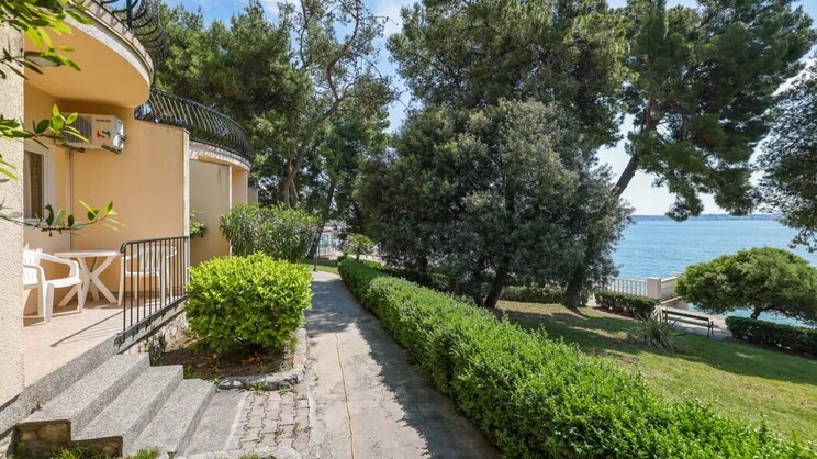 Standard Seaview Ground Floor Room